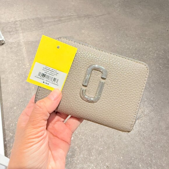 Marc Jacobs 2F5SMP066S01 J Marc Mini Compact Wallet Authentic‼️ - Picture 8 of 9
